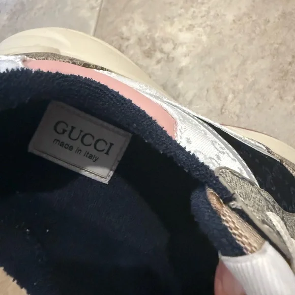 Gucci Beige and Pink Monogram Sneakers - Picture 4 of 6